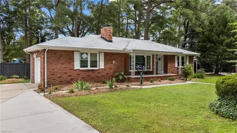 4716 Haywood Dr, Portsmouth, VA 23703