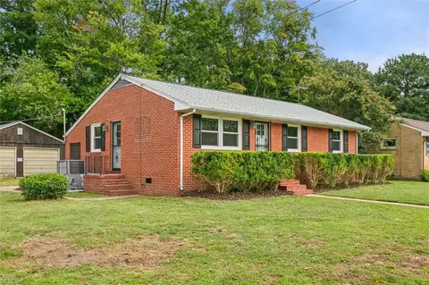 842 Redheart Dr, Hampton, VA 23666 photo 3