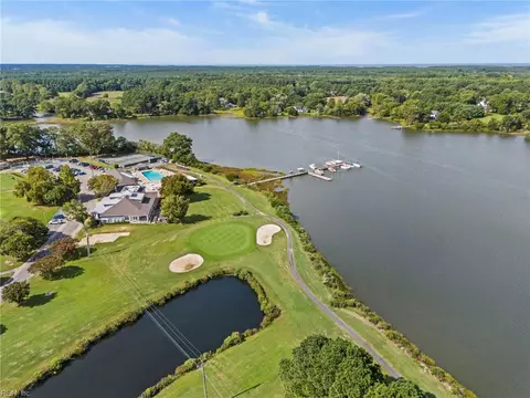 28138 Fairway Dr, Melfa, VA 23410