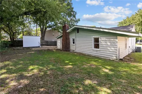 Exterior - 929 Spaulding Dr, Norfolk, VA 23513 photo 8 of 8