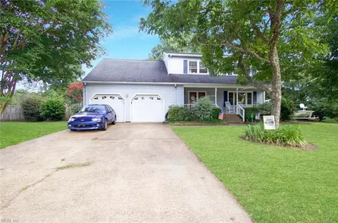 Exterior - 328 Lakeland Dr, Hampton, VA 23669 photo 2 of 5