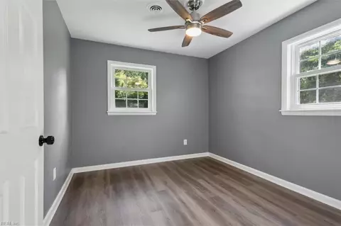 627 Kings View Ct, Hampton, VA 23669 photo 21