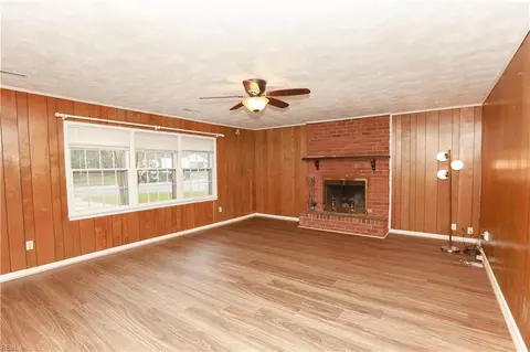 1039 Windjammer Dr, Hampton, VA 23669 photo 15