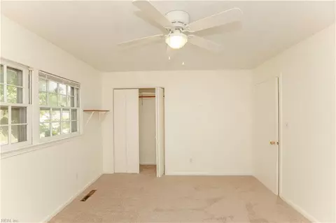 1039 Windjammer Dr, Hampton, VA 23669 photo 28