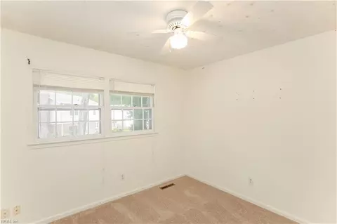 1039 Windjammer Dr, Hampton, VA 23669 photo 23