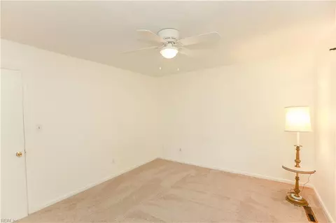 1039 Windjammer Dr, Hampton, VA 23669 photo 27