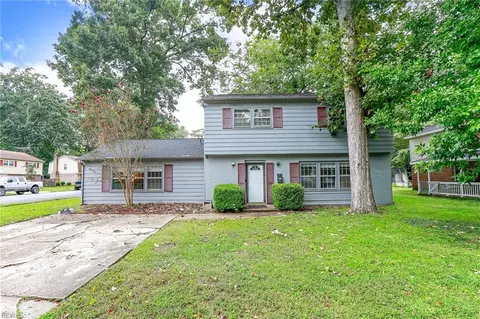 1039 Windjammer Dr, Hampton, VA 23669
