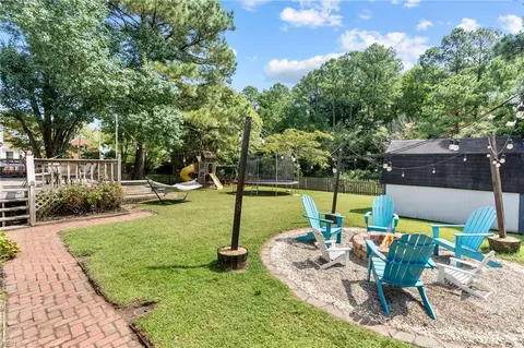 Exterior - 409 Granada Dr, Chesapeake, VA 23322 photo 5 of 7
