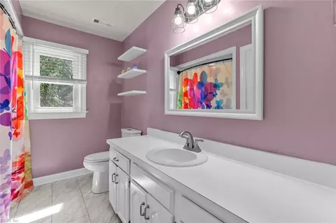 Bath - 409 Granada Dr, Chesapeake, VA 23322 photo 2 of 5