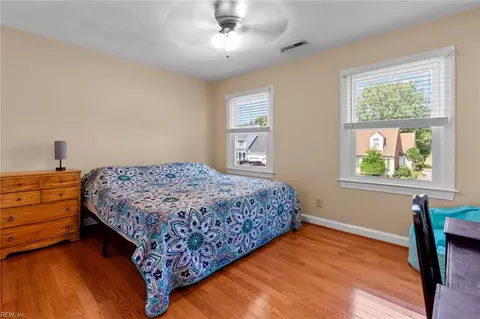 Bedroom - 409 Granada Dr, Chesapeake, VA 23322 photo 4 of 10