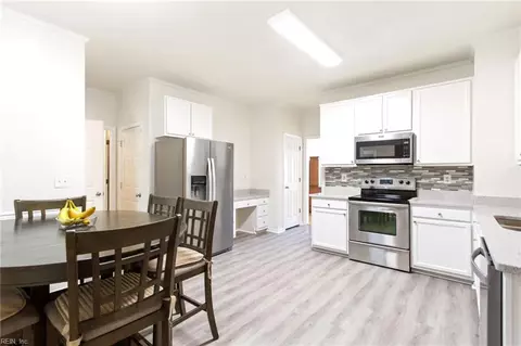 Kitchen - 2802 Scaleboard Cir, Chesapeake, VA 23323 photo 1 of 3