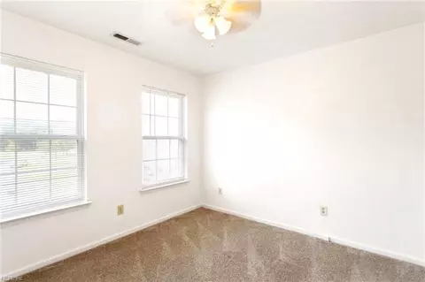 Bedroom - 2802 Scaleboard Cir, Chesapeake, VA 23323 photo 6 of 8