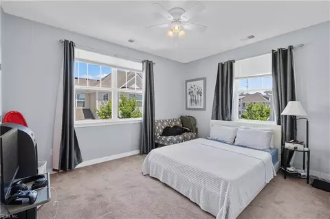 Bedroom - 1309 Tides Edge Ct, Hampton, VA 23666 photo 3 of 5