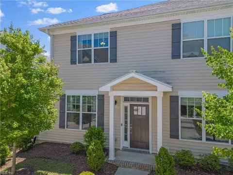 Exterior - 1309 Tides Edge Ct, Hampton, VA 23666 photo 2 of 7