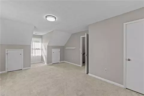Bedroom - 1 Little Oak Ln, Hampton, VA 23669 photo 3 of 11