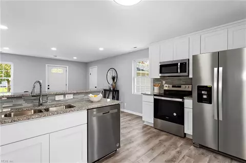 8016 Van Patten Rd, Norfolk, VA 23505