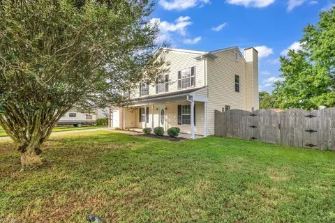 3 Lake Huron Ct, Hampton, VA 23669
