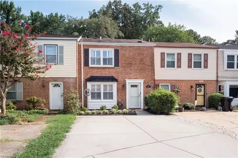 1827 Durham W, Virginia Beach, VA 23454