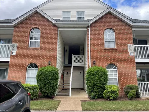 4305 Briarbush Ln, Virginia Beach, VA 23453