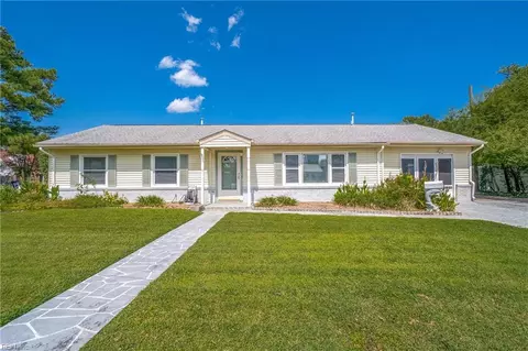 4528 William Pitt Ln, Virginia Beach, VA 23462