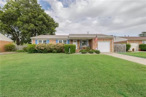816 Hilltop Rd, Virginia Beach, VA 23454