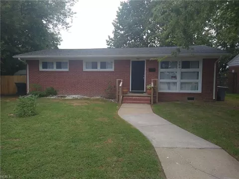 160 Findley Sq, Hampton, VA 23666