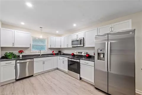 2301 Rush St, Norfolk, VA 23513 photo 7