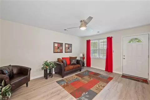 2301 Rush St, Norfolk, VA 23513 photo 4