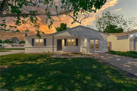 5112 Egham Ct, Virginia Beach, VA 23464