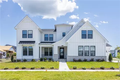 2808 Batten Arch Arch, Virginia Beach, VA 23456