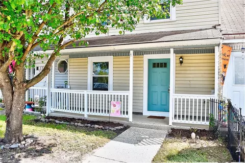 3238 Creekside Dr, Virginia Beach, VA 23453
