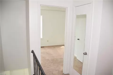10 Saxony Pl, Hampton, VA 23669 photo 24