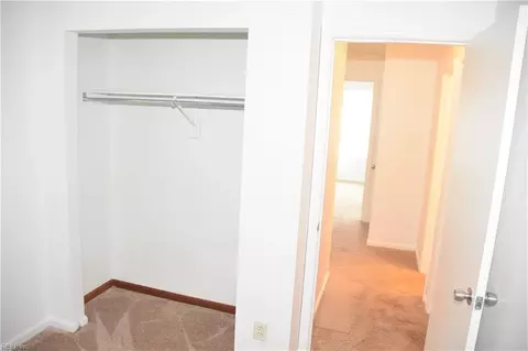 10 Saxony Pl, Hampton, VA 23669 photo 22