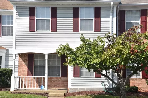 10 Saxony Pl, Hampton, VA 23669