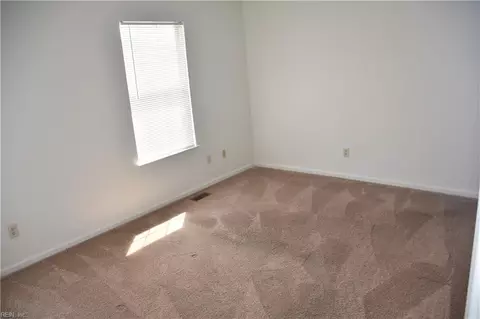 10 Saxony Pl, Hampton, VA 23669 photo 14