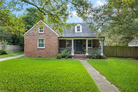 928 Dogwood Ter, Norfolk, VA 23502