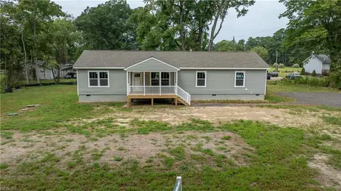 17044 N Carolina Ave, Windsor, VA 23487