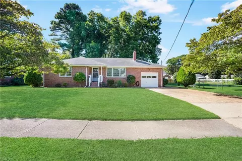 321 E Mcginnis Cir, Norfolk, VA 23502