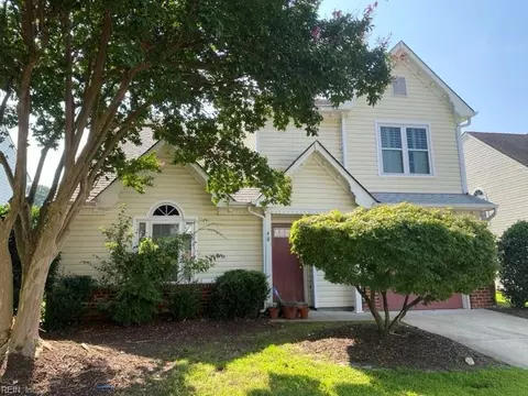 48 Centre Port Cir, Portsmouth, VA 23703