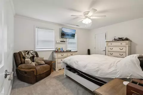Bedroom - 208 S Curry St, Hampton, VA 23663 photo 1 of 4