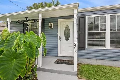 Exterior - 208 S Curry St, Hampton, VA 23663 photo 3 of 19