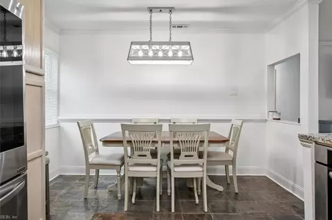 Dining - 208 S Curry St, Hampton, VA 23663 photo 1 of 2