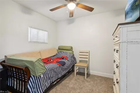 Bedroom - 208 S Curry St, Hampton, VA 23663 photo 3 of 4