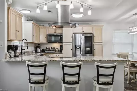 Kitchen - 208 S Curry St, Hampton, VA 23663 photo 1 of 6