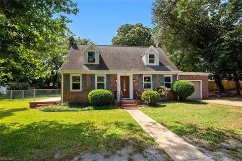 4509 W High St, Portsmouth, VA 23703