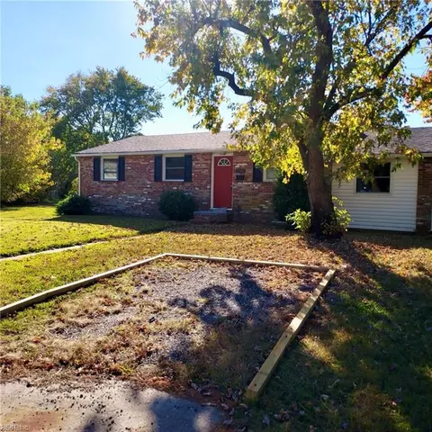 2000 Scollin Cir, Hampton, VA 23663 photo 3