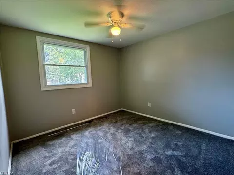 2000 Scollin Cir, Hampton, VA 23663 photo 17
