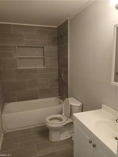 2001 Kensington Dr, Hampton, VA 23663 photo 10
