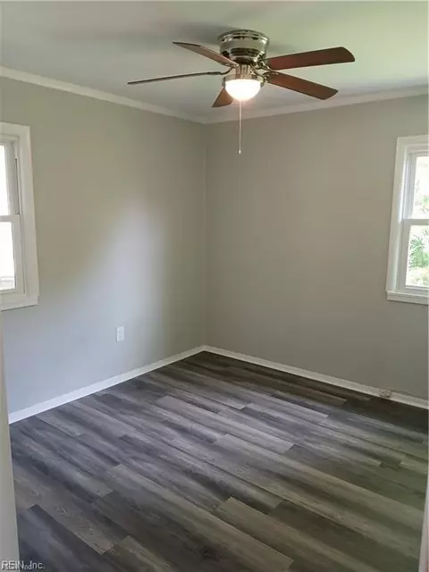 2001 Kensington Dr, Hampton, VA 23663 photo 11
