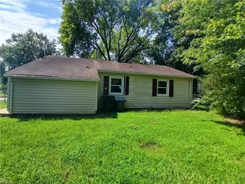 2001 Kensington Dr, Hampton, VA 23663 photo 13